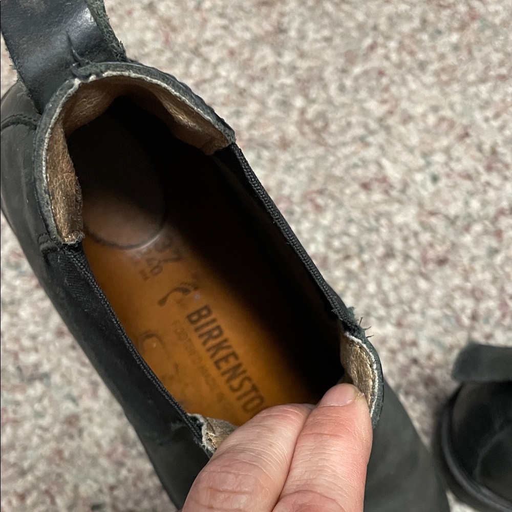 Birkenstock Black Leather ankle style  Boots with elastic insert - Picture 2 of 9